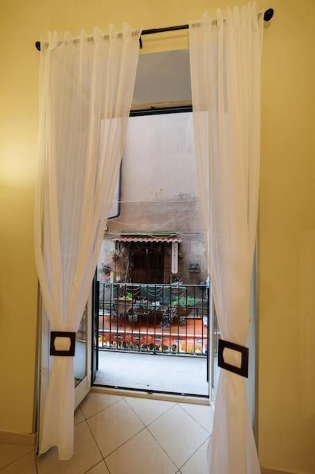 The San Gregorio Armeno Apartment By HouseinNeapol Exteriér fotografie